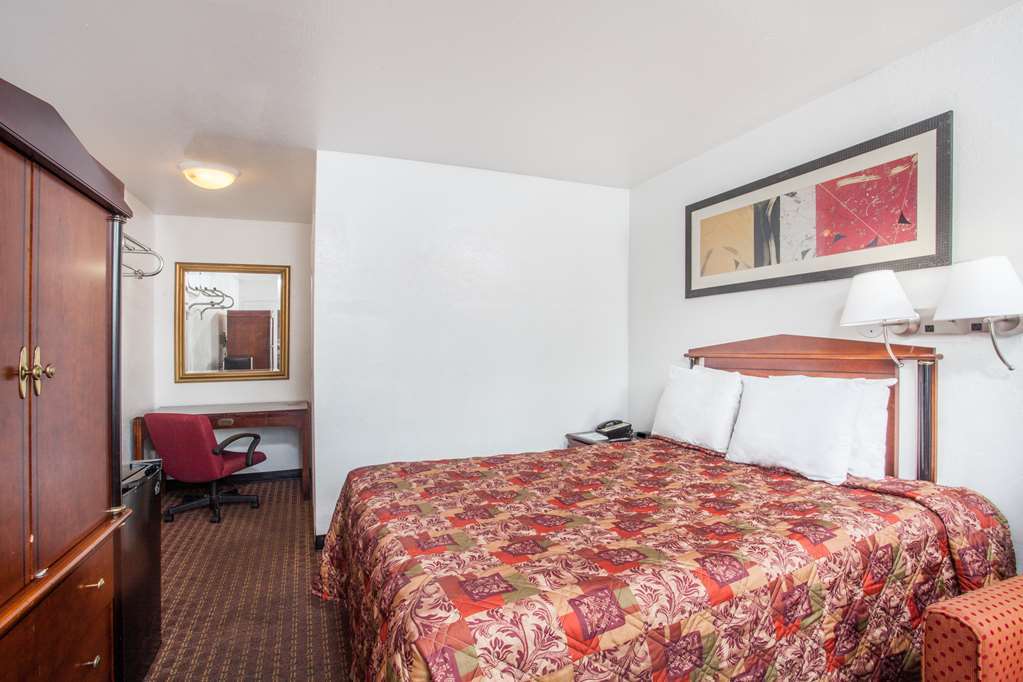 Rodeway Inn Nashville Airport South 部屋 写真